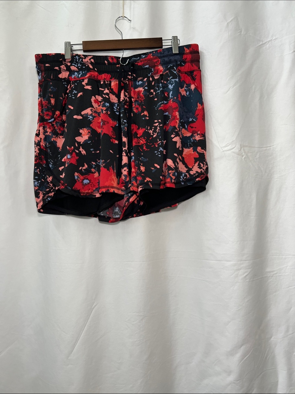 Livi Active Women's Black & Red Floral Athletic Shorts